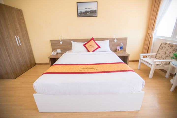 Room 14 of 72