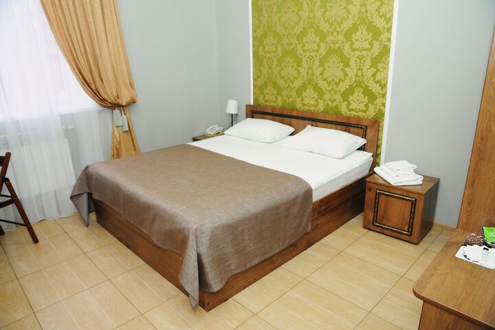 Room 9 of 60