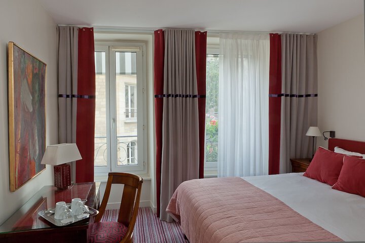 Room 3 of 40