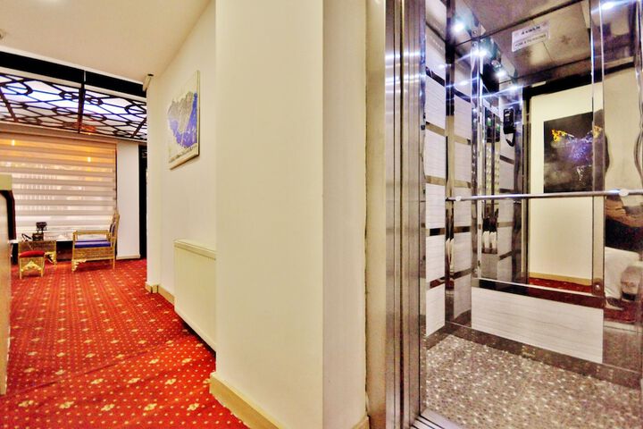 Hotel 2 of 42