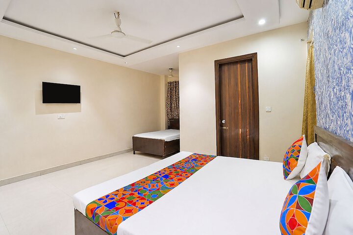 Room 20 of 28