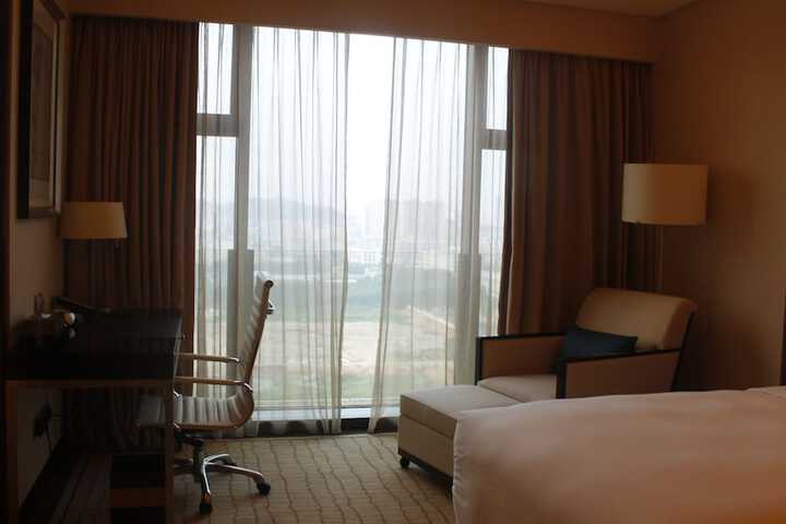 Room 9 of 70