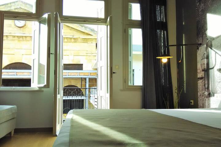 Room 5 of 34