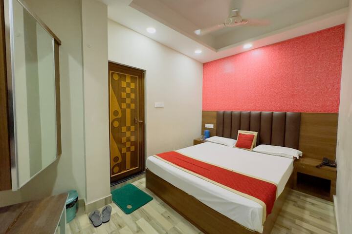Room 3 of 12