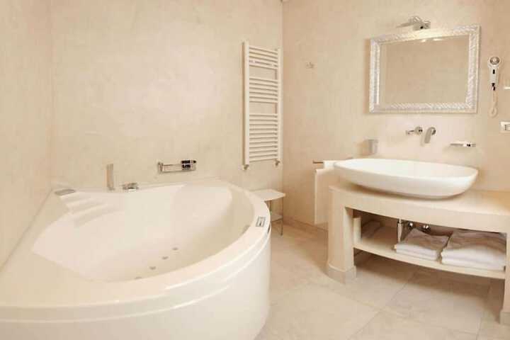 Bath Interior