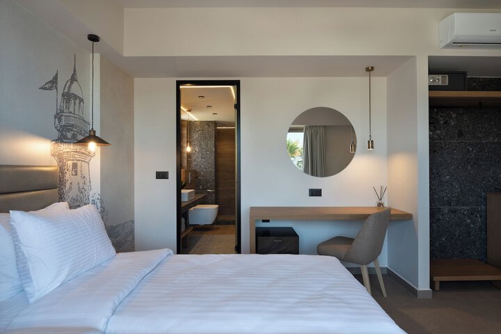 Room 16 of 68