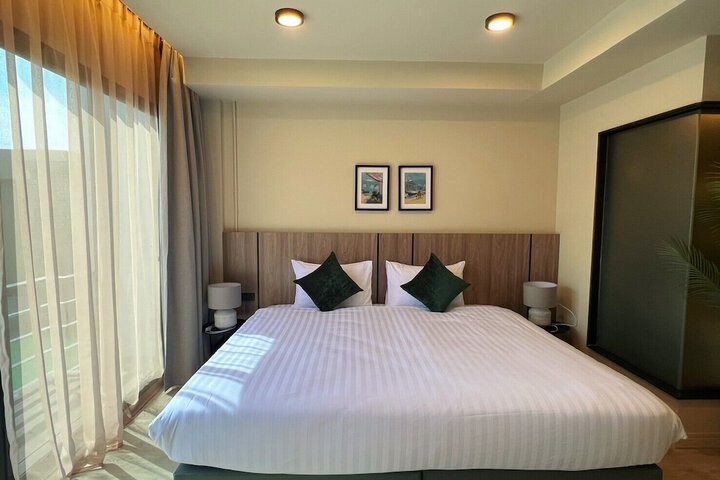 Room 6 of 49