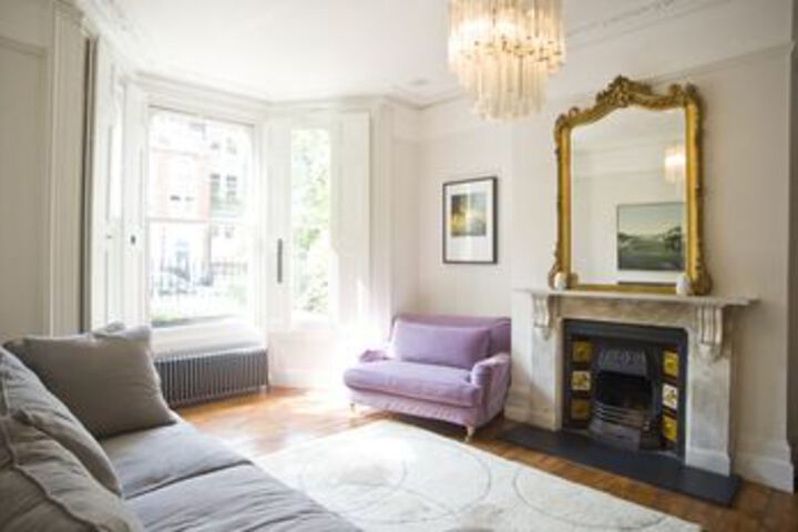 Room 14 of 18