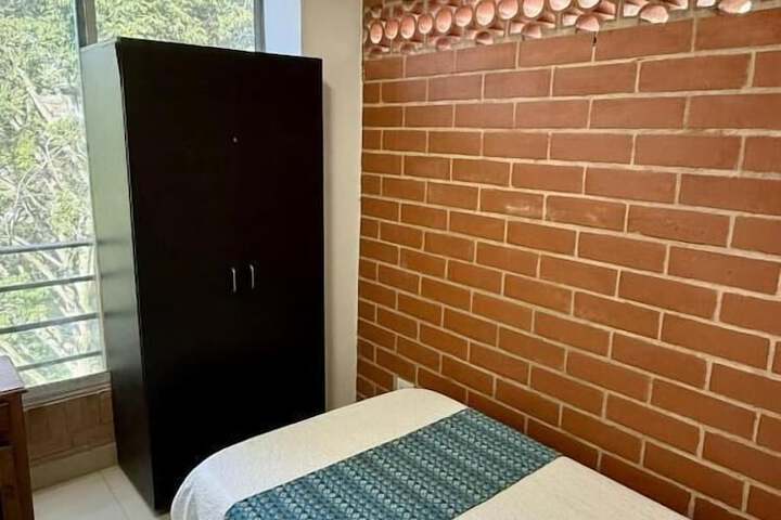 Room 2 of 7