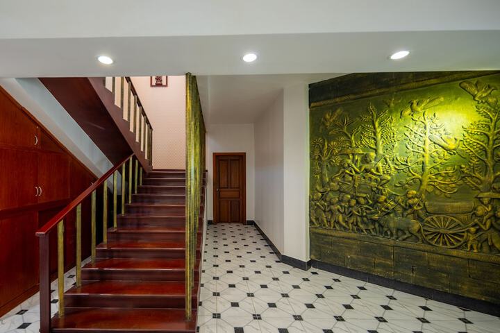 Hotel Interior 3 of 95