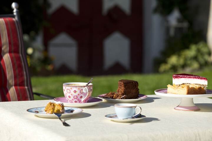 Breakfast/Coffee Service 66 of 89