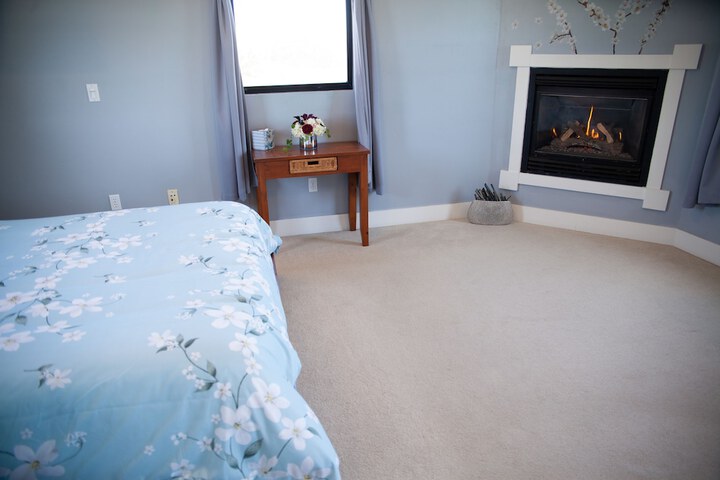 Room 18 of 74