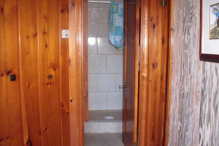Room 50 of 71