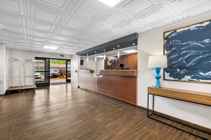 Hotel Lobby