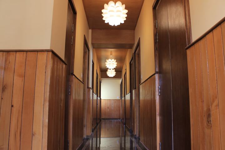 Ballroom/Hall 21 of 21