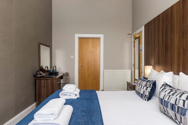 Room 41 of 62
