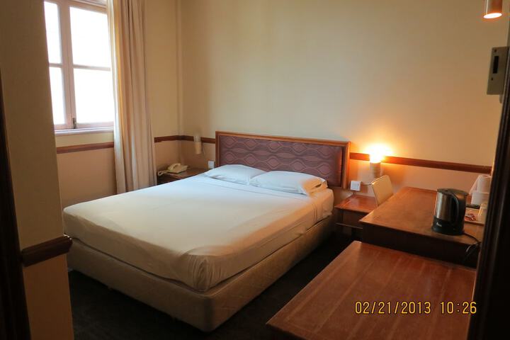 Room 17 of 61