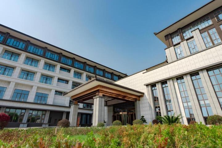 Jian Luling Hotel
