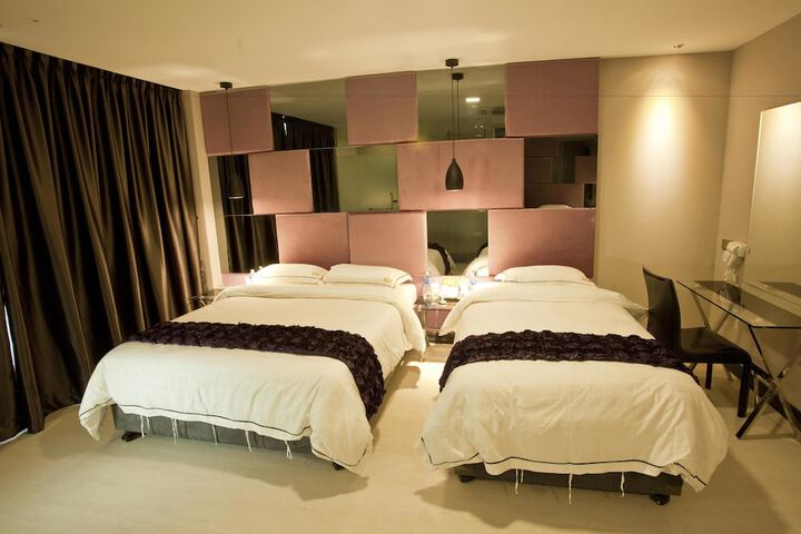 Room 19 of 31