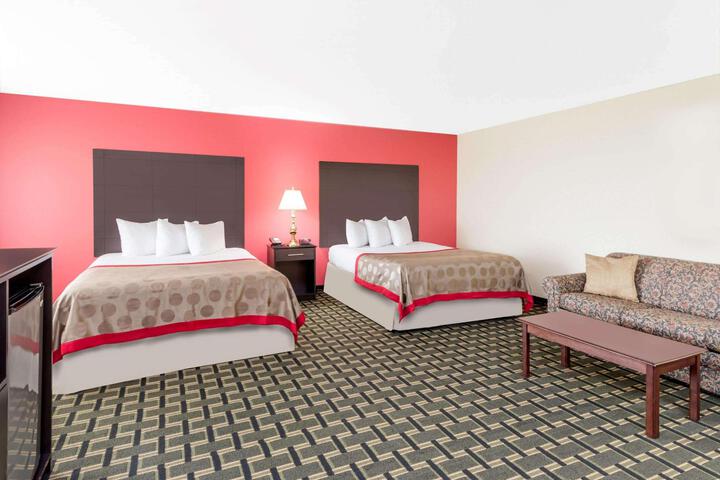 2 Double Beds (7 of 7)