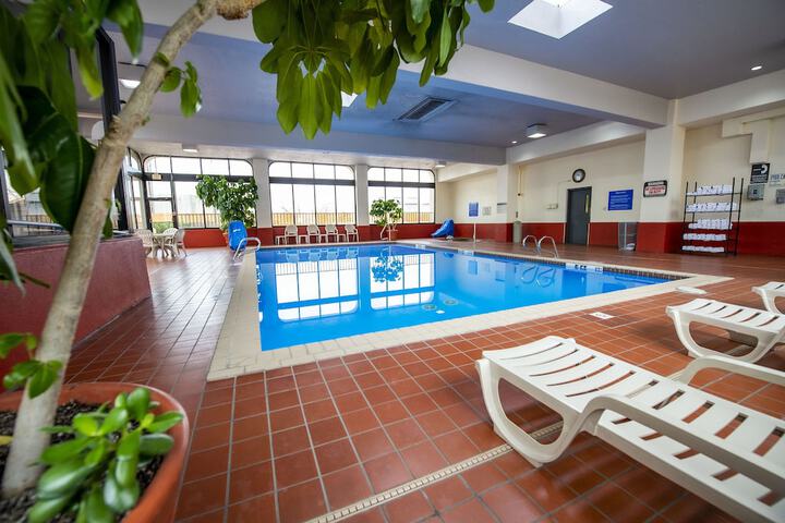 Pool 40 of 68