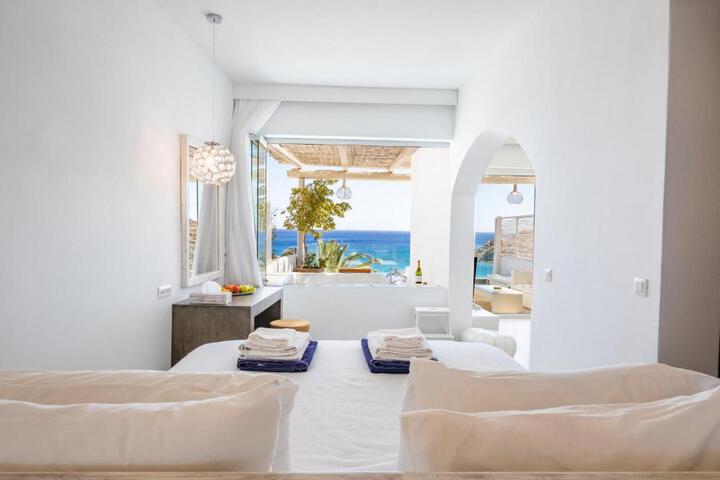 Poseidon Blue Gastronomy Hotel