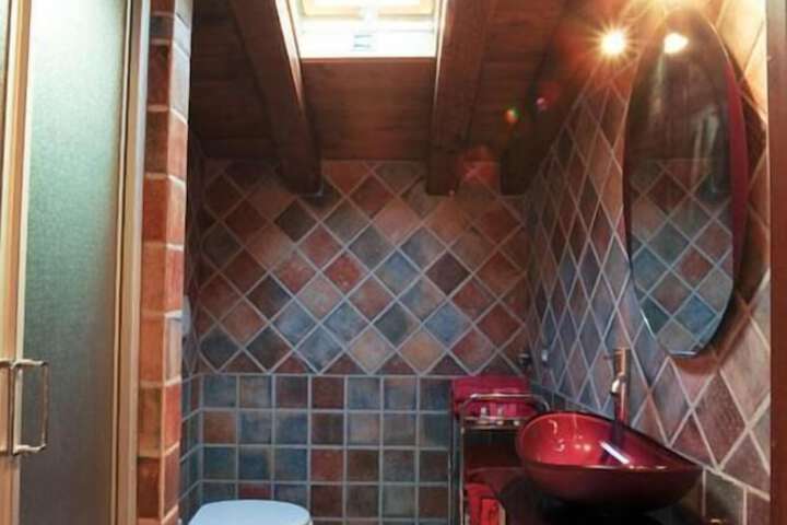 Clean Restrooms