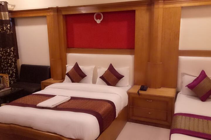 Room 10 of 39