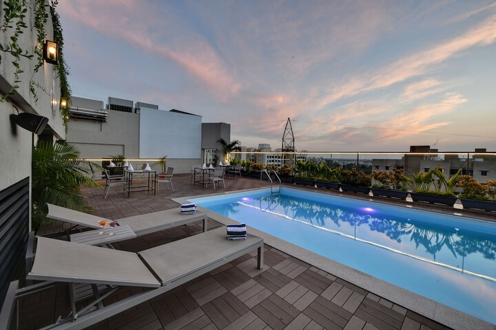 Pool 27 of 61