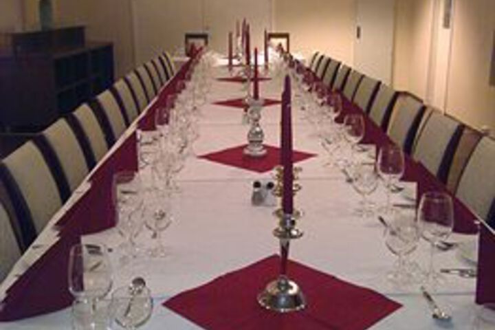Dining 2 of 17