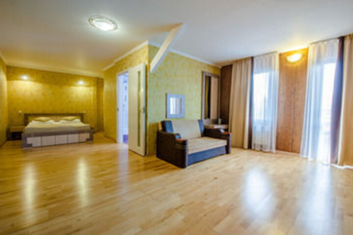 Room 26 of 46