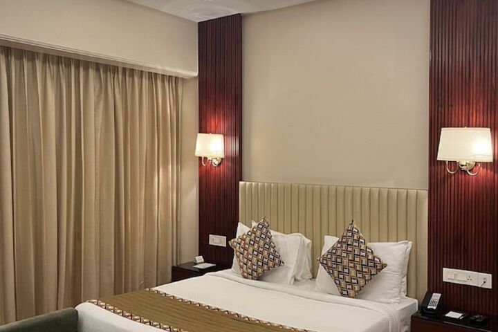 Room 37 of 99