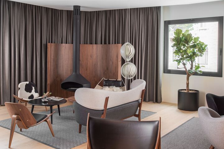 Lobby sitting area
