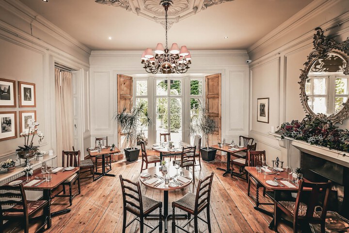 Dining 96 of 206
