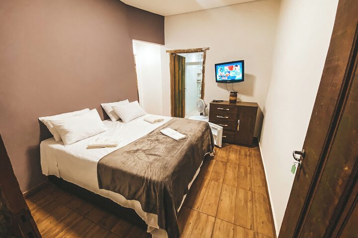 Room 6 of 30