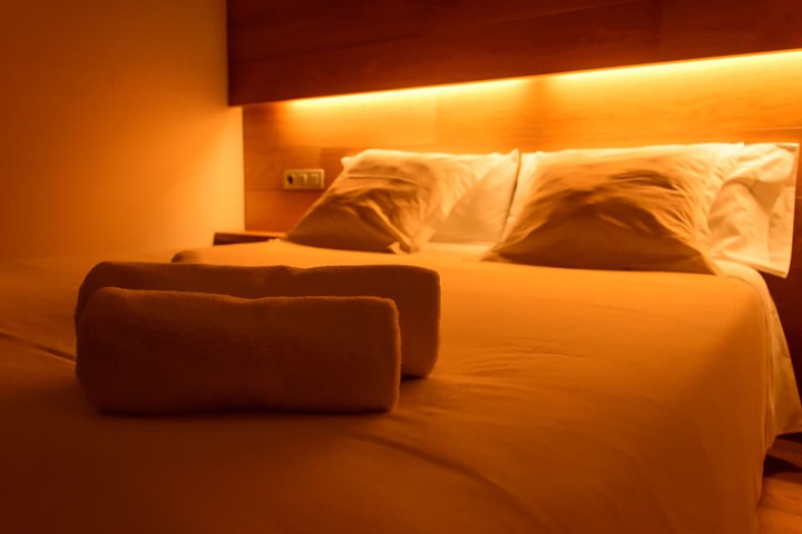 Room 7 of 90