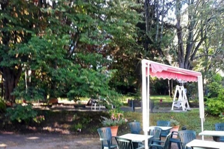 Property Grounds 15 of 18