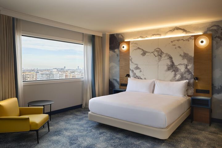Room 27 of 119