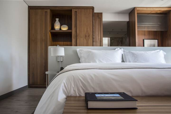 Room 10 of 53