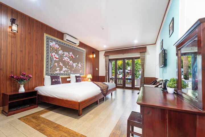 Room 6 of 65