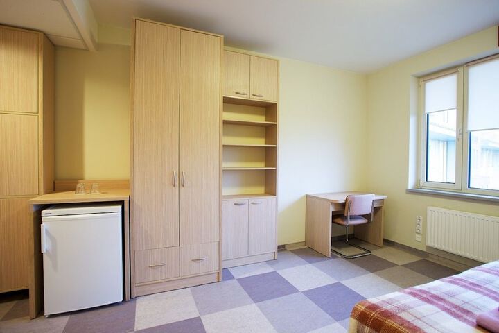 Room 6 of 47
