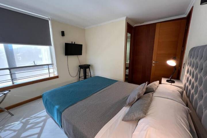 Room 3 of 28