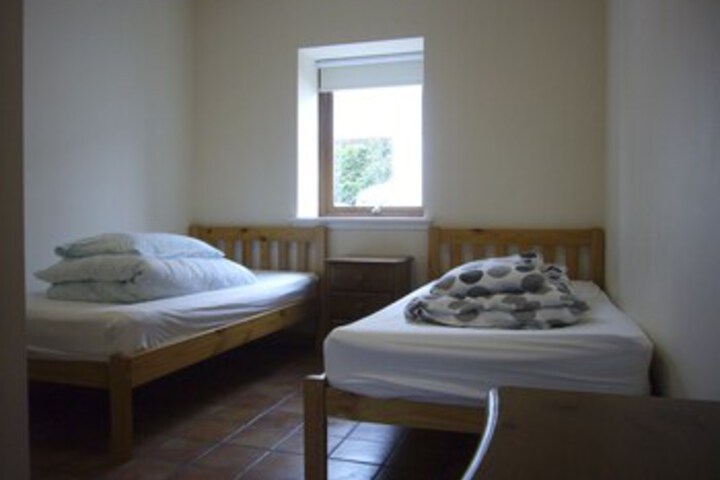Room 83 of 162