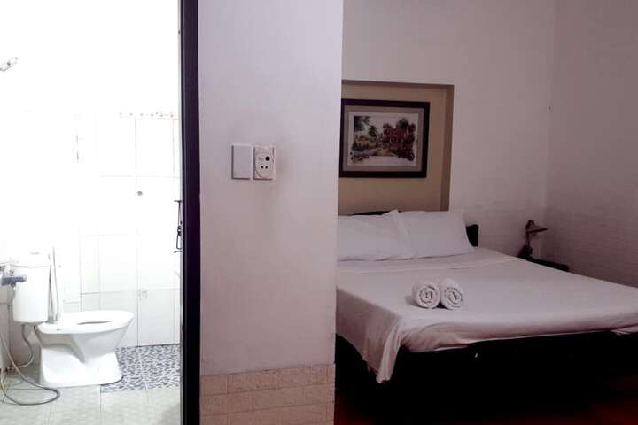 Room 27 of 47