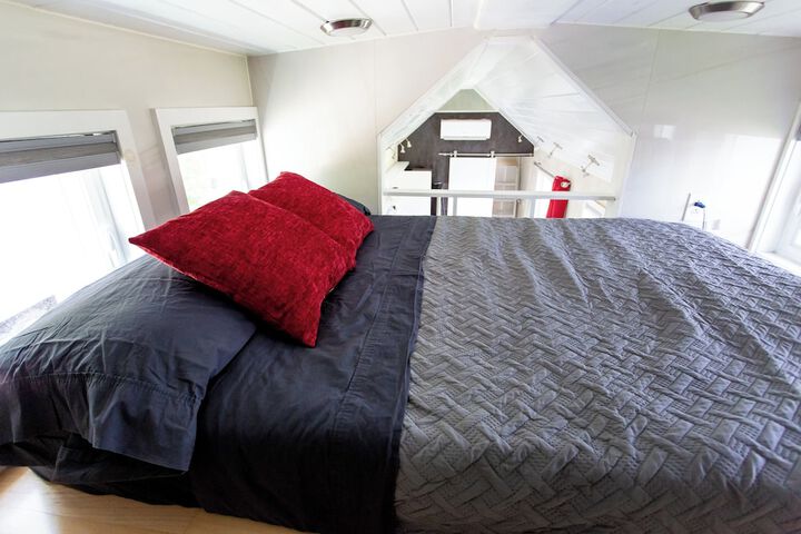 Room 25 of 172