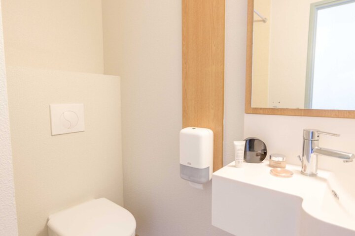 Clean Restrooms
