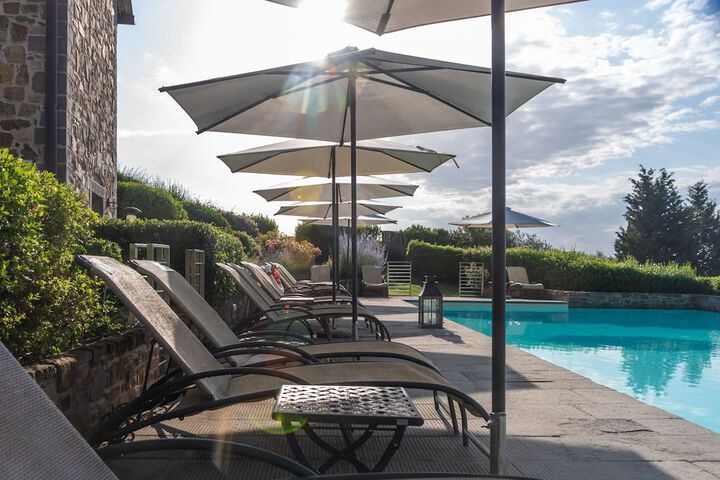 Pool 23 of 44