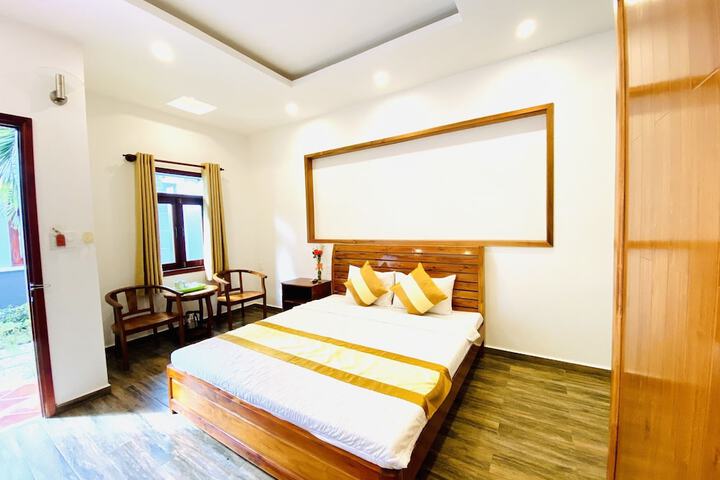 Room 10 of 51