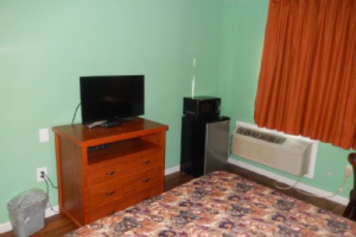 Room 79 of 131
