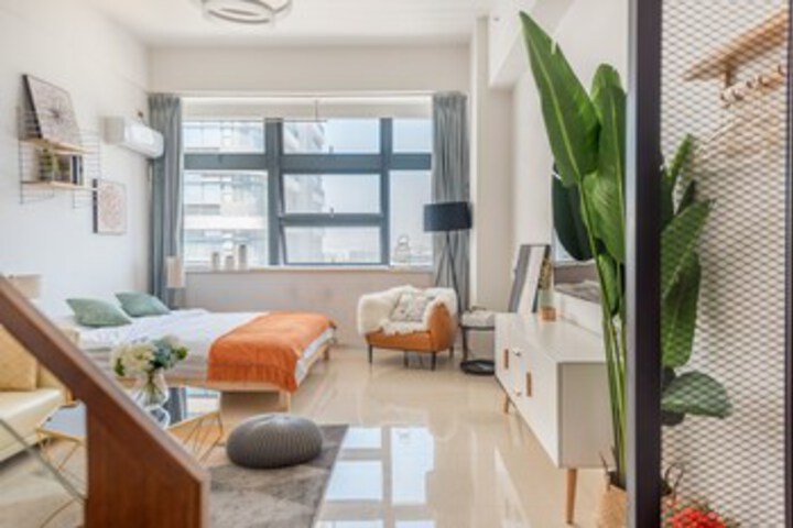 Room 44 of 60